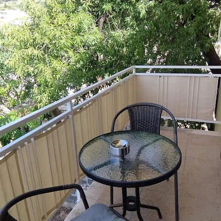 Tonka Apartment *