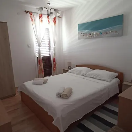 Tonka Apartment